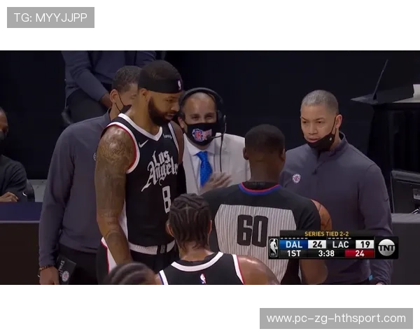 东契奇后撤步三分命中，独行侠逆转对手